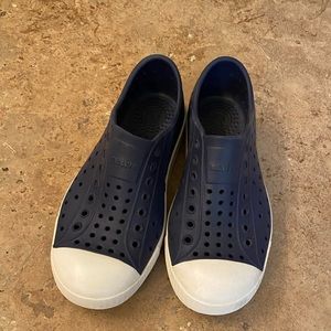 Native Jefferson’s Size 12. Regatta Blue